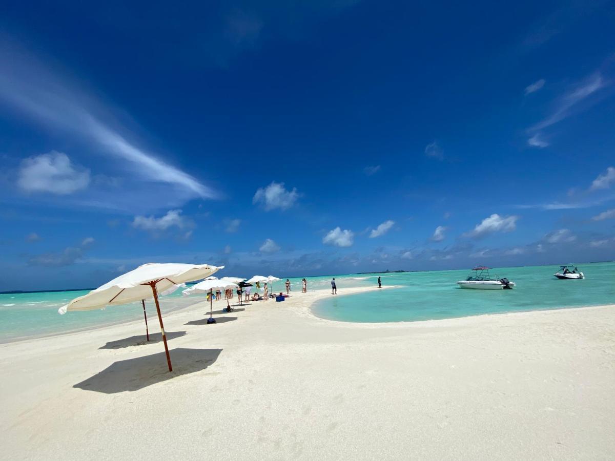 Dhiffushi Island Villa Exterior photo